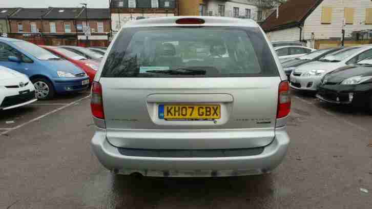 Chrysler Grand Voyager 2.8CRD auto Signature STOW AND GI 1 owner turbo smoky