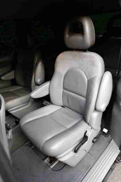 Chrysler Voyager 2.8 turbo diesel. Family owned lovely car priced to sell
