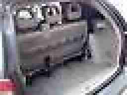Chrysler Voyager LX black, 2.4L, Spares or Repair, requires new clutch