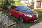 Ypsilon 0.9 TwinAir Black & Red