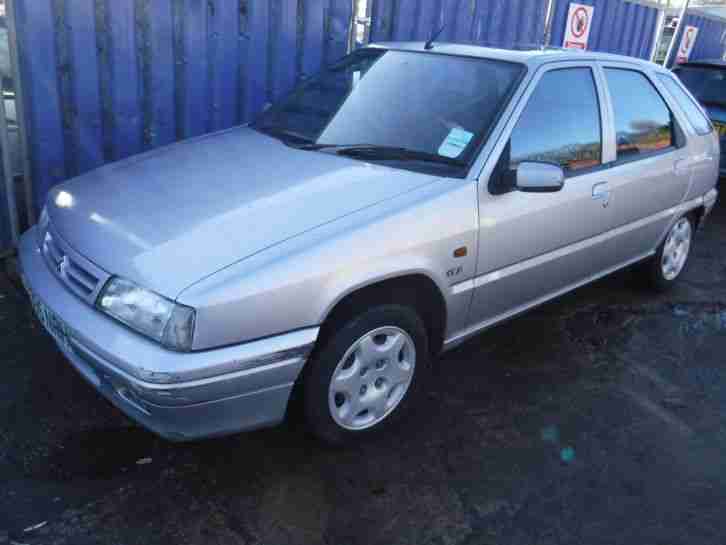 Citroen ZX 5 Door 1.9 Diesel Year 1996 Silver Long MOT Ideal family car