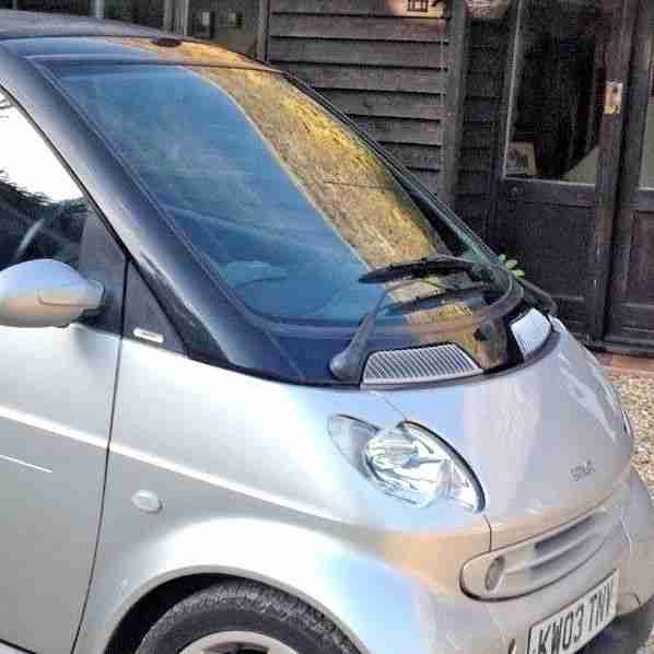 Convertible ( cabriolet ) fortwo smart car 2003 .New mot . Full working roof 60k
