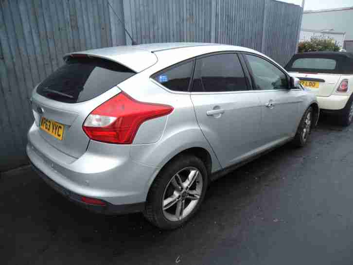 DAMAGED SALVAGE 2014 FORD FOCUS TITANIUM X TDCI SILVER