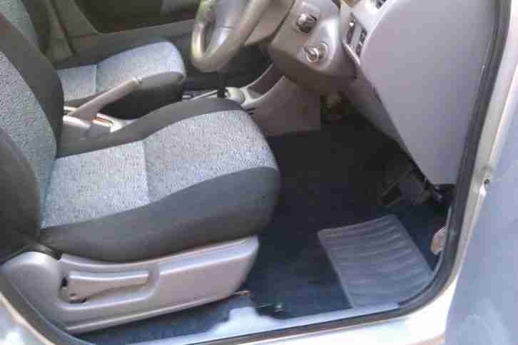 DIAHATSU TERIOS AUTOMATIC 12 MONTHS MOT SPARES OR REPAIR SLIGHT GEARBOX FAULT