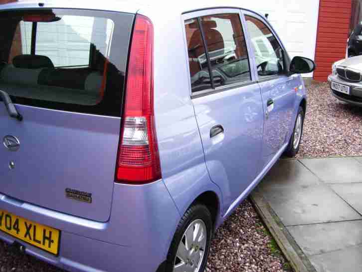 Daihatsu Charade 1.0 SL low milage 2 lady owners &pound;30 tax call 07790524049
