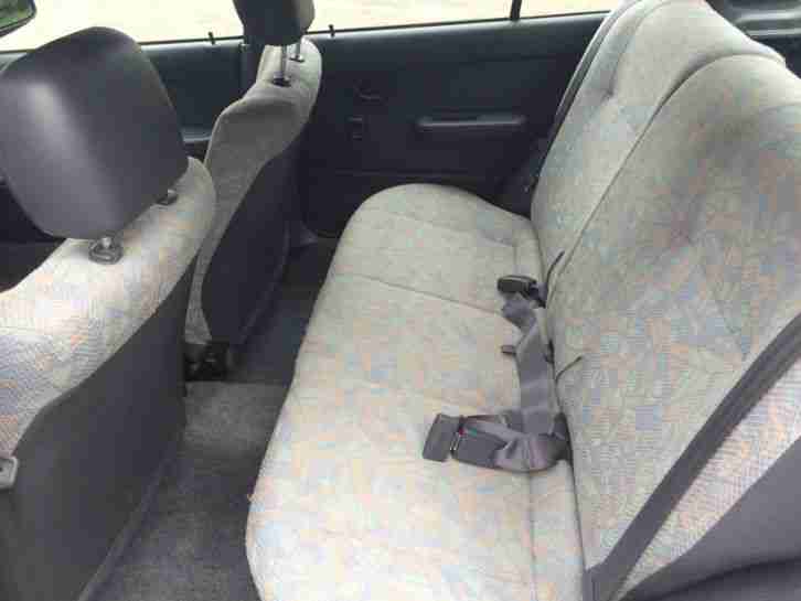 Daihatsu Charade 1.3 petrol low miles 5 door with long mot july 2016