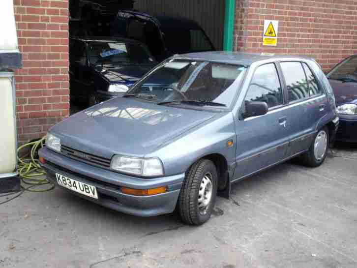 Daihatsu Charade GXi Automatic 1993 K Reg Spares or Repairs