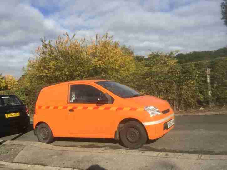 Daihatsu Charade mini Van