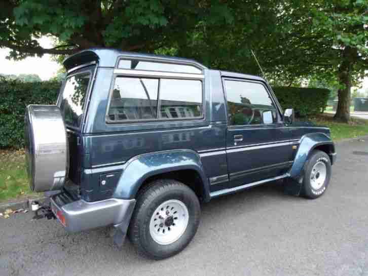 Daihatsu Fourtrak 2.8TDX-SE Independent Station Wagon 3d 2765cc