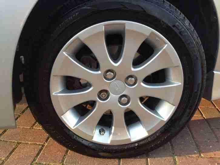 Daihatsu Materia 1.5 16V 5dr