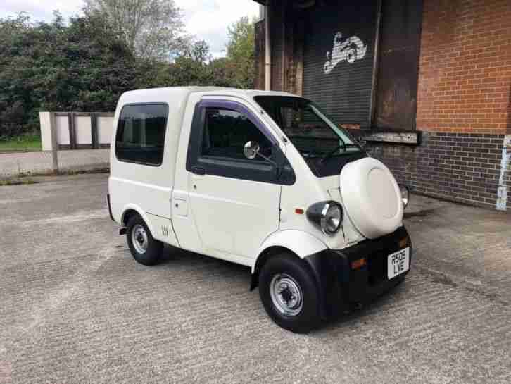 Daihatsu Midget 2