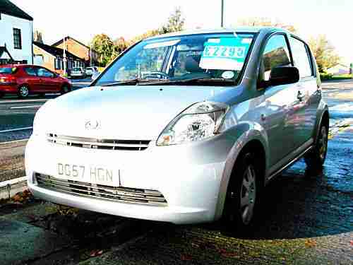Daihatsu Sirion 1.0 S 5 Dr silver