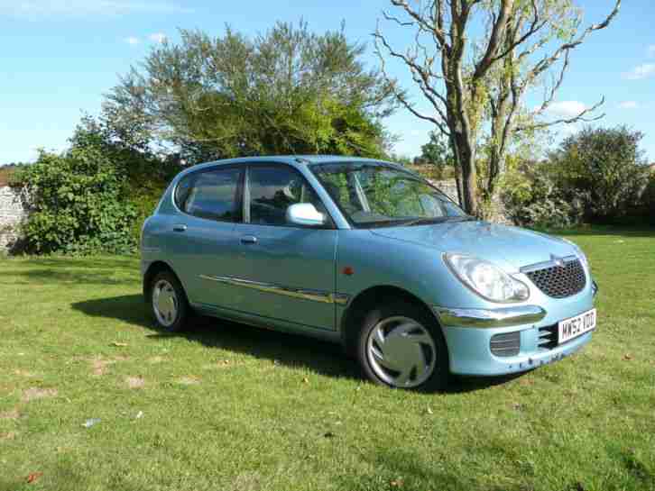 Sirion 1L EL, 2003 Auto, 5dr