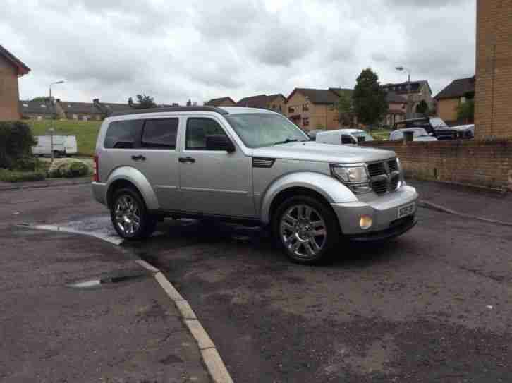 Dodge Nitro 2.8CRD SE 2 owners stunning