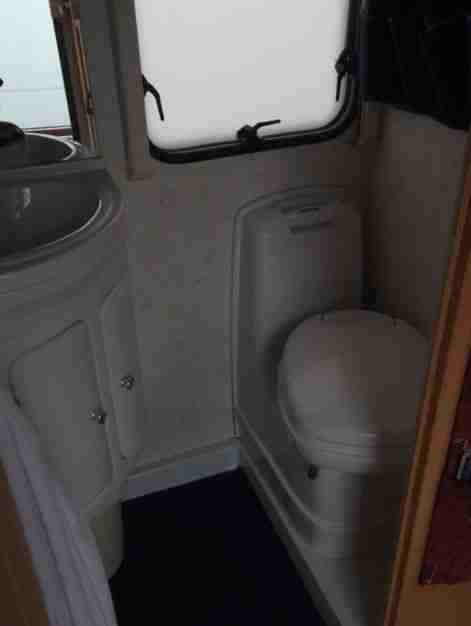 Elddis Autoquest RL400 4 berth Motorhome