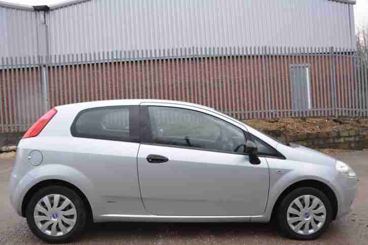 FIAT GRANDE PUNTO ACTIVE MULTIJET 1.3 DIESEL 3 DOOR*LOW MILEAGE*FULL MOT*£30 TAX