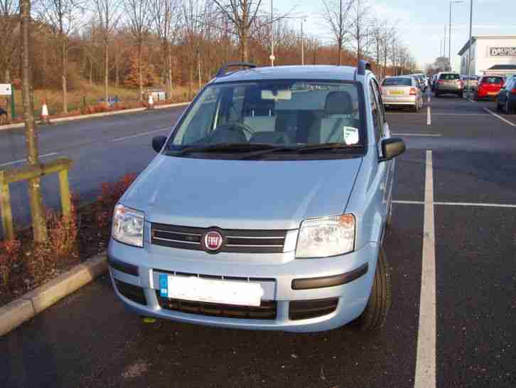 FIAT PANDA DYNAMIC DUALOGIC SEMI-AUTOMATIC WITH A/C & ROOFBARS - ONLY 29K MILES