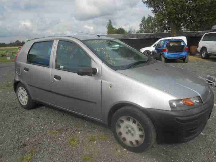 FIAT PUNTO 1.2 BREAKING FOR SPARES X reg