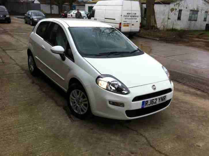 FIAT PUNTO 1.4 Automatic START-STOP 2013 2.600k