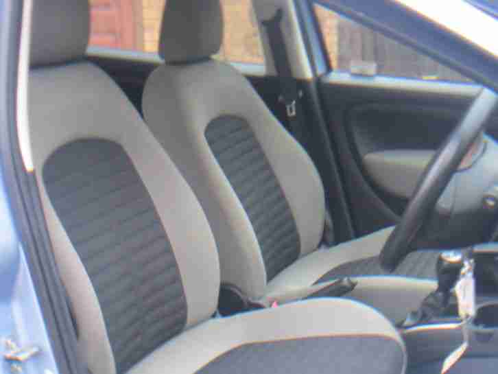 FIAT PUNTO 1.4 DYNAMIC 5 DOOR AUTOMATIC