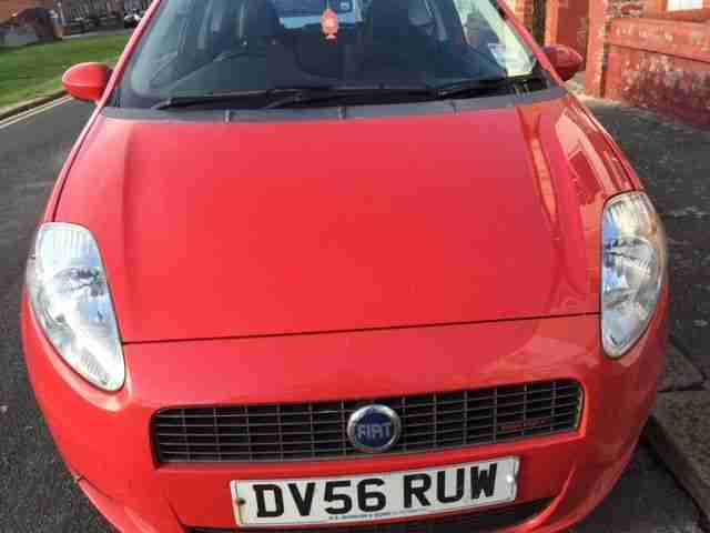 FIAT PUNTO SPORTING MULTIJET RED