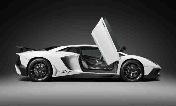 FOR SALE: Lamborghini Aventador LP750-4 Superveloce RHD 2016