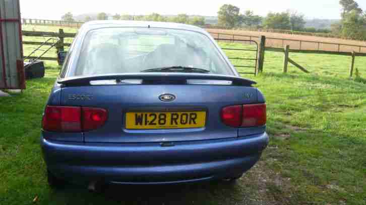 FORD ESCORT FINESSE, W REG (2000), 5 DOOR HATCHBACK, 1597 CC, PETROL, BLUE