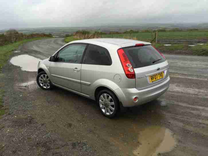 FORD FIESTA 1.2 STYLE IN SILVER 07 67K MOT TILL MAY P/EX CONSIDERED