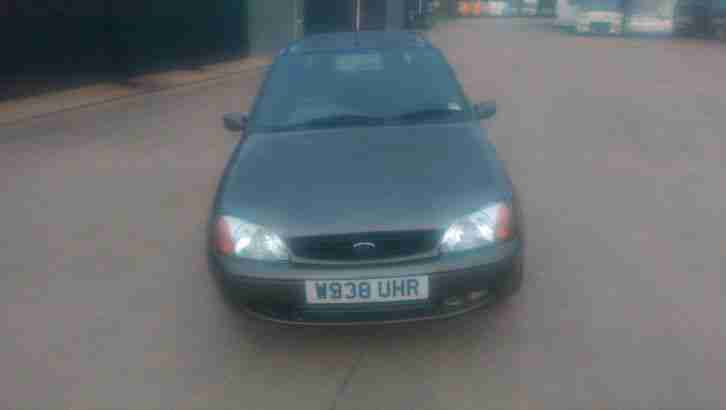 FORD FIESTA GHIA 2000 1.4 16v