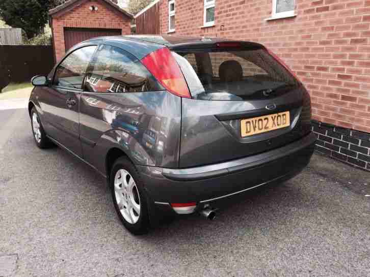 FORD FOCUS 1.6 CHIC~MAGNUM GREY MET~FULL HEATED LEATHER~FULL MOT~LIMITED EDITION
