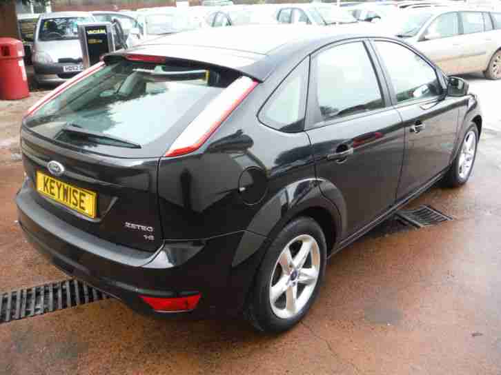 FORD FOCUS 1.6 ZETEC 5DR WITH ONLY 47,900 MILES FROM NEW