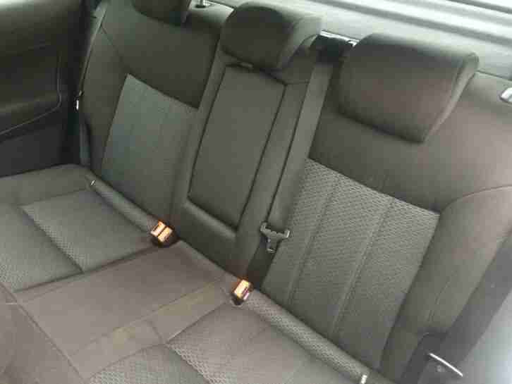 FORD MONDEO 2.0 GHIA ** 57 PLATE PETROL ** OR 61 PLATE 1.6 DIESEL £30 TAX