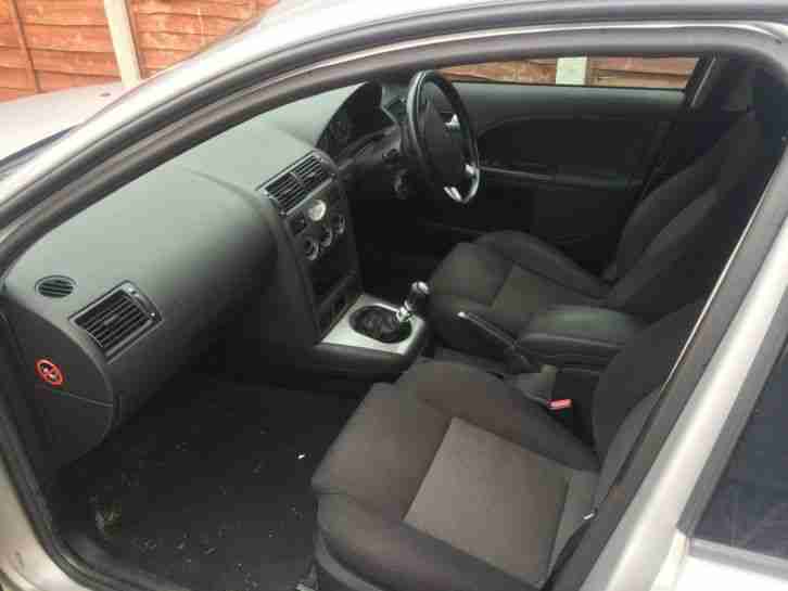 FORD MONDEO SPARES OR REPAIR