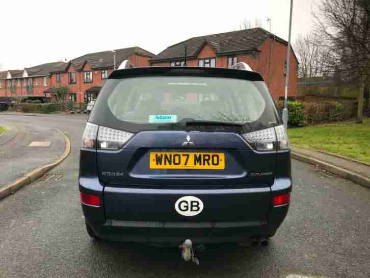 —- FREE DELIVERY —- MITSUBISHI OUTLANDER DIESEL 4x4 - 6 SPEED - FULL SERVICE