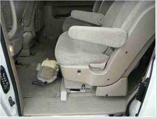 FRESH IMPORT 2004 54 PLATE HONDA STEPWAGON WITH ELECTRIC REAR DISABLE SEAT