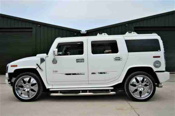 FRESH IMPORT HUMMER H2 CHROME PACK 6.0 V8 AUTOMATIC WHITE 7 SEATER