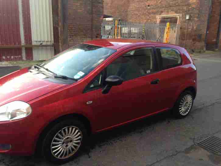 Fiat Grand Punto 1.2 in red