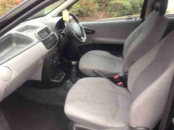 Fiat Punto 1.2 ( 60bhp ) Active (low mileage) long mot