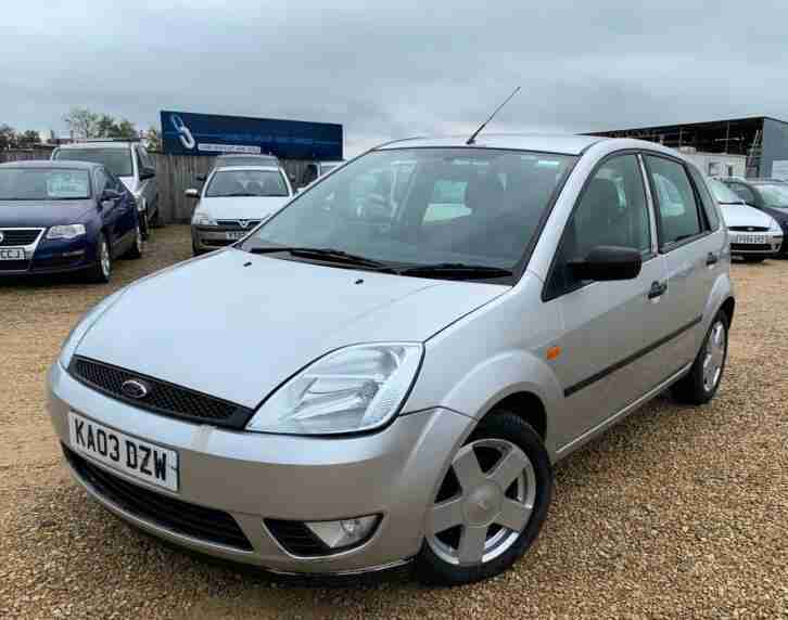 Ford Fiesta 1.4 Zetec 5dr - NEW MOT - LOW MILEAGE - IDEAL 1ST CAR - 2 KEYS