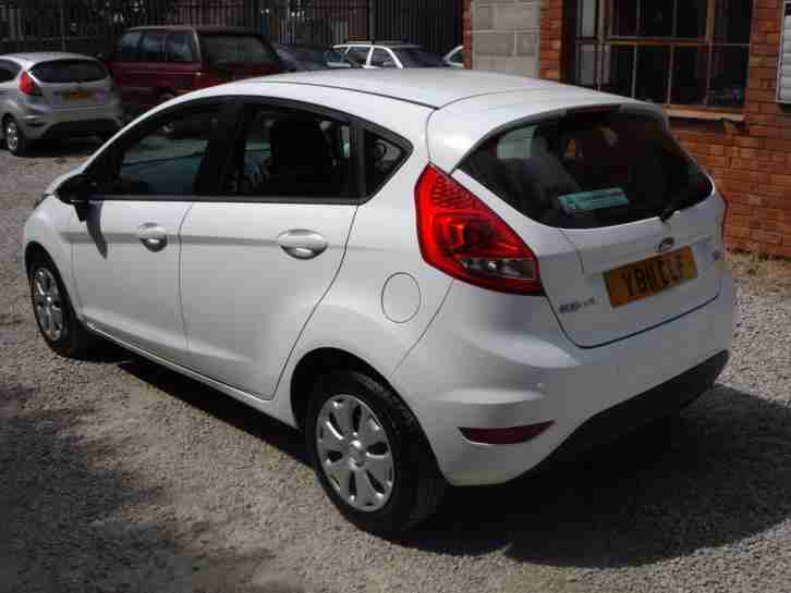 Ford Fiesta 1.6TDCi ( 95ps ) DPF 2011MY Econetic