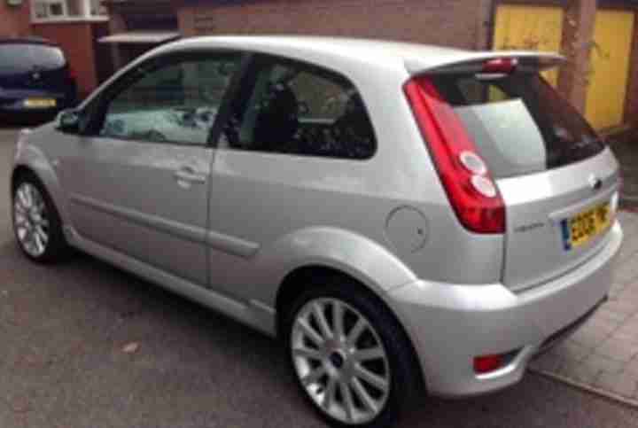 Ford Fiesta ST 2006 FULL LEATHER LOW MILES