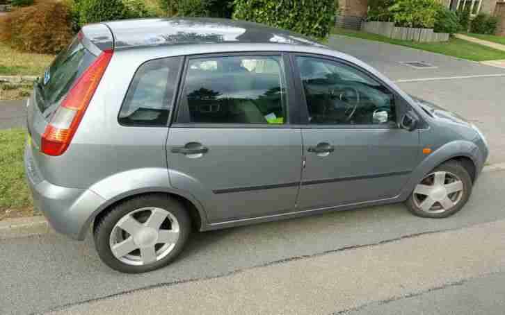 Ford Fiesta Zetec 1.4 petrol 2002 runs & drives no MOT