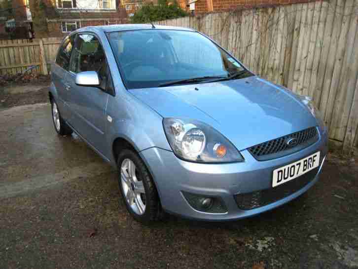 Fiesta Zetec Climate TOP SPEC new MOT