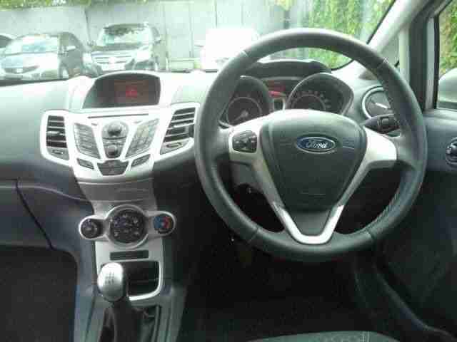 Ford Fiesta Zetec PETROL MANUAL 2012/62