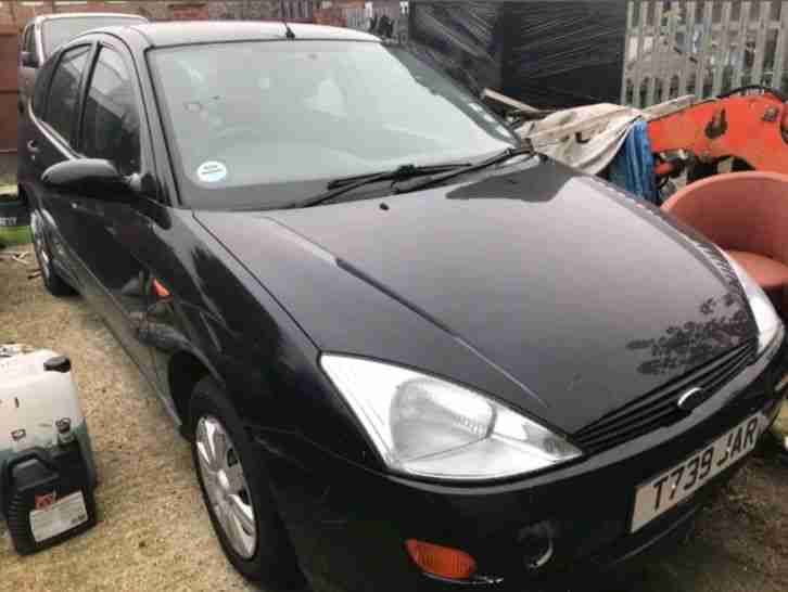 Ford Focus 1.4 CL, 5 Door Hatch, Manual, Petrol Long M.O.T