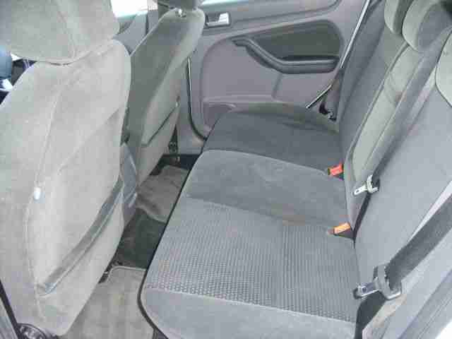 Ford Focus 1.6 115 2006MY Ghia