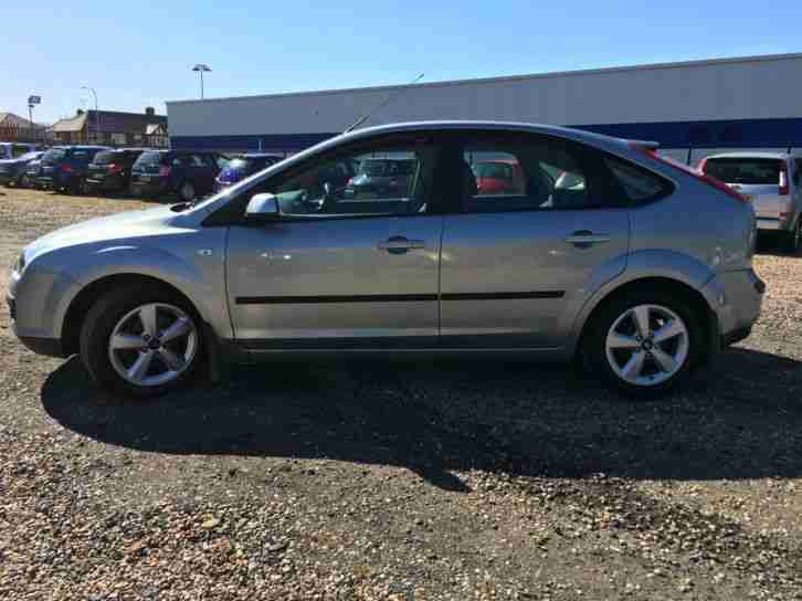 Ford Focus 1.6 Zetec Climate 5DR **65K MILES ONLY**