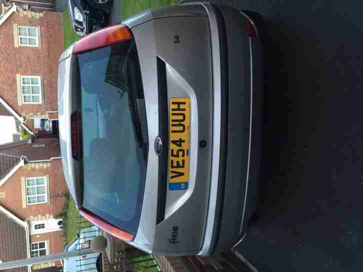 Ford Focus Zetec 1.6 petrol