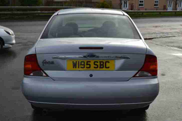 Ford focus W reg 2000 4 door w195sbc