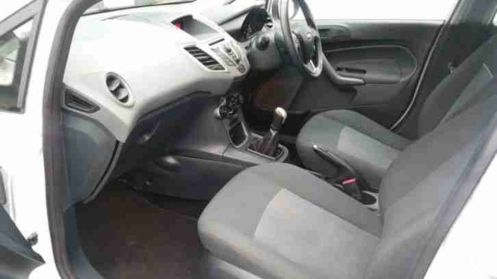 GOOD CREDIT & BAD CREDIT CAR FINANCE FORD FIESTA 1.6 ECONETIC TDCi